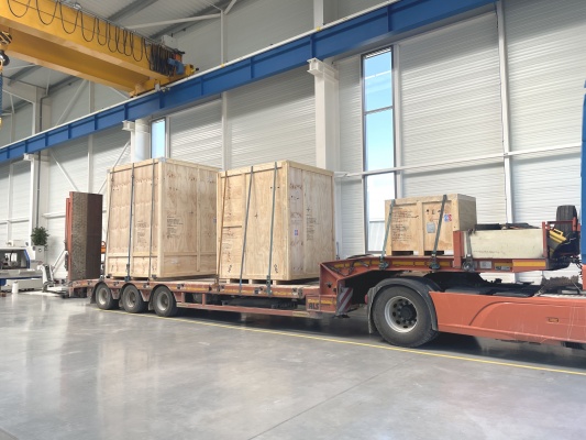 Zeetransport van een werktuigmachine