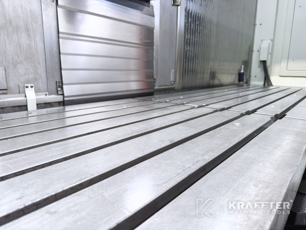 CNC Bearbeitungszentrum MAZAK VTC 800/30SR 90187 - KRAFFTER, Händler für gebrauchte Werkzeugmaschinen