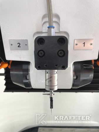 CNC Werkzeugschleifmaschine für die Metallbearbeitung WALTER Helitronic Basic 90085