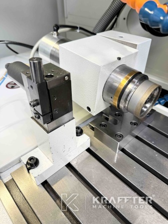 Koordinatenschleifmaschine mit assistierter Steuerung HAUSER S35-400 90103