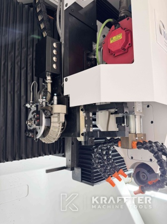 CNC Werkzeugschleifmaschine mit numerischer Steuerung WALTER Helitronic Basic 90142