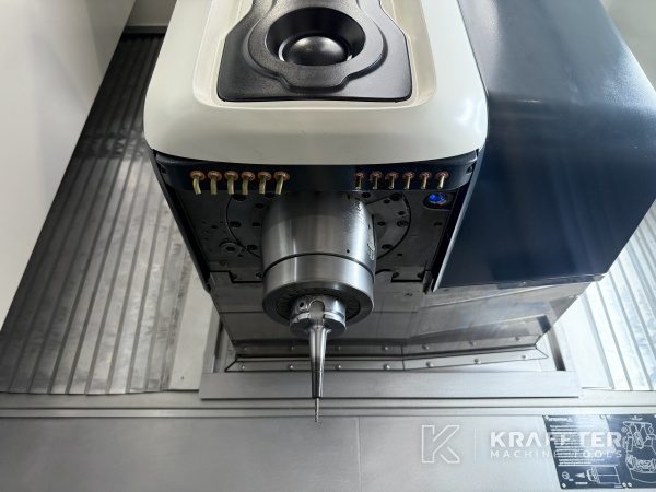 Präzisionsbearbeitung mit gebrauchten CNC Bearbeitungszentrum DMG MORI DMU 65 monoBLOCK 90170