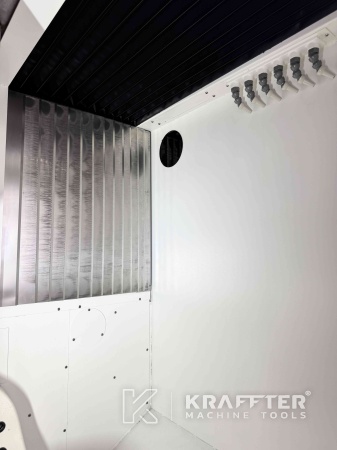 CNC Bearbeitungszentrum für die Metallbearbeitung und Feinmechanik MAZAK Variaxis C-600 90161