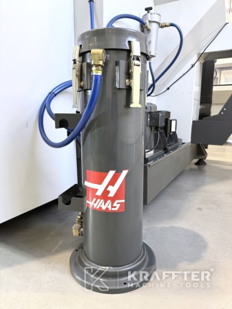 Ankauf und Verkauf CNC Bearbeitungszentrum HAAS UMC 750 SS 90145, international