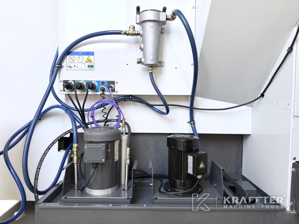 Ankauf und Verkauf von CNC Bearbeitungszentrum HAAS UMC 750 SS 90145 Europa, Schweiz, international