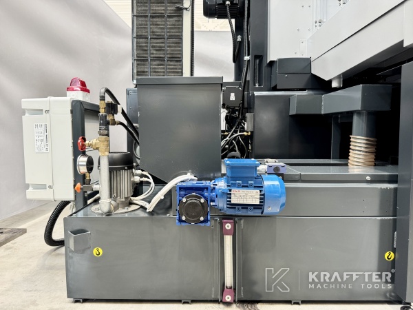CNC Flachschleifmaschine OKAMOTO ACC42 SA-iQ 90152 – überholt, Vertrieb in Deutschland, Europa und weltweit.