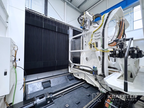 Internationaler Ankauf und Verkauf von CNC Bearbeitungszentrum MAZAK VTC 800/30SR 90187
