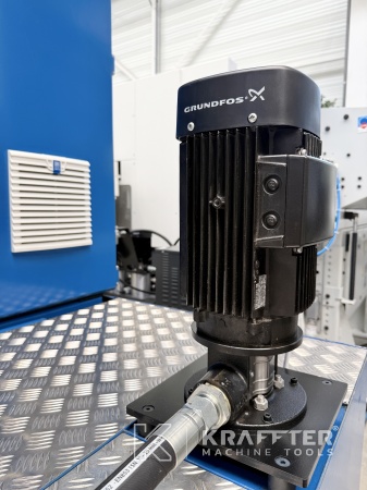 Verkauf von CNC Werkzeugschleifmaschine WALTER Helitronic Power Regrinder 90159 Gebrauchte Werkzeugmaschinen