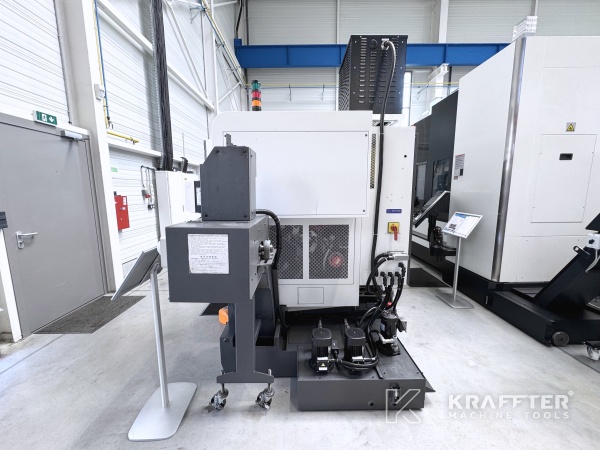 Gebrauchtmaschinen: CNC Drehmaschine NAKAMURA TOME WT 100 Achsen 90182
