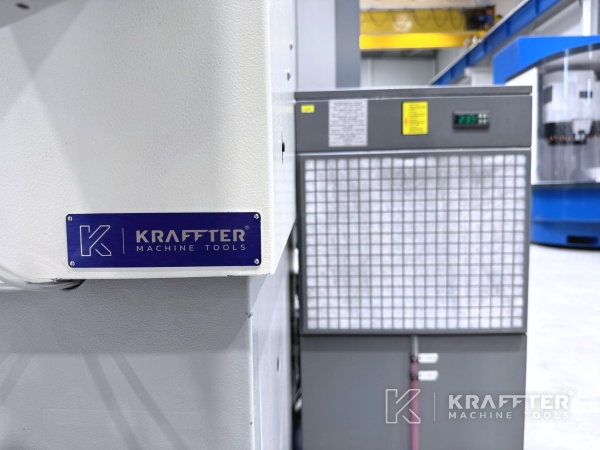 Typenschild CNC Bearbeitungszentrum CHIRON FZ 08K S HSP bei KRAFFTER 90066