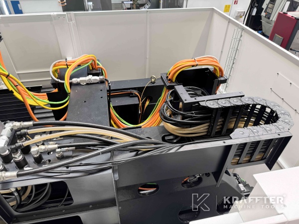 CNC Bearbeitungszentrum MAZAK Variaxis C-600 90161 – überholt, Vertrieb in Deutschland, Europa und weltweit.