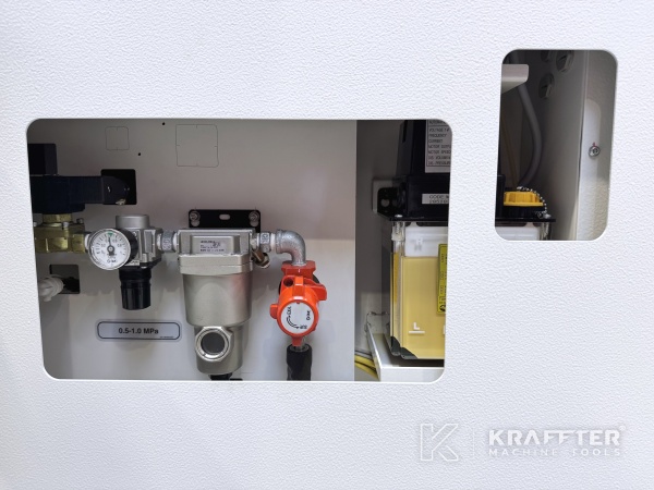 Drehmaschine mit numerischer Steuerung MAZAK Mega Turn 900 90171 Werkzeugmaschinen Gebraucht