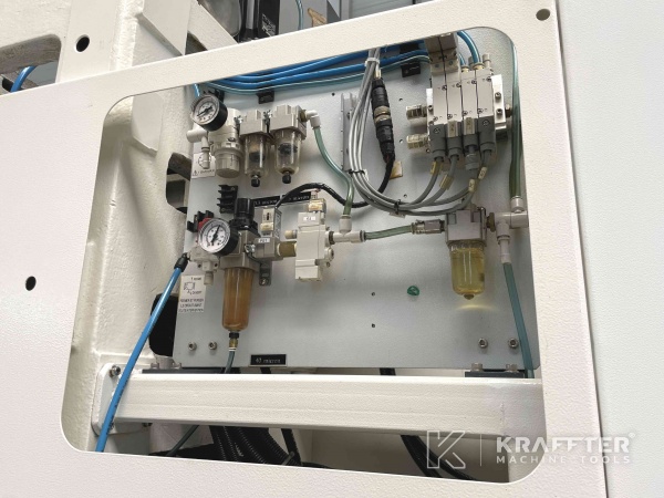 Internationaler Ankauf und Verkauf von CNC Bearbeitungszentrum HURON VX6 APC 90072