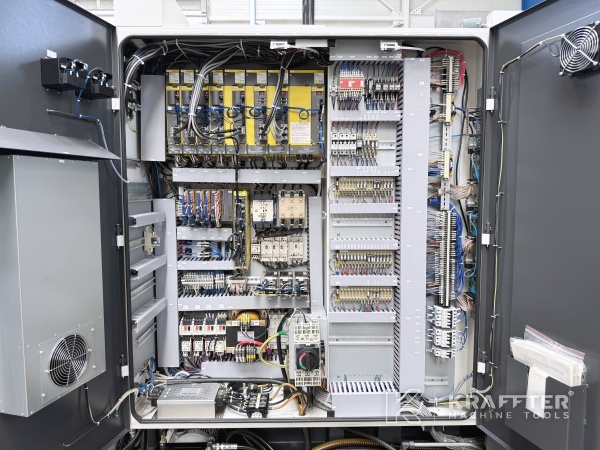 Industrielle Schaltschränke auf NAKAMURA TOME NTJ 100 90190