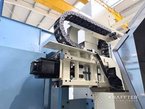 Dreh-und Fräszentrum gebraucht, OKUMA Multus B400 90175 Lagerräumung Europa, Deutschland und international