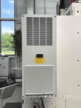 Weltweiter Ankauf und Verkauf von CNC Bearbeitungszentrum, gebraucht, HURON VX6 APC 90072