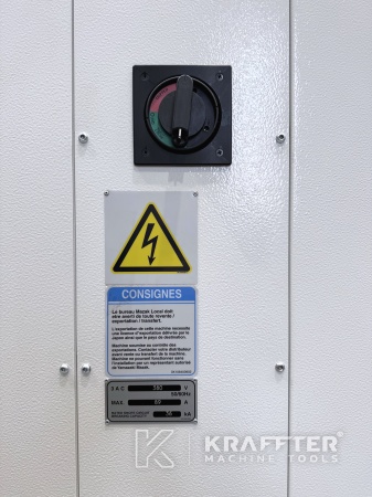 Drehmaschine mit angetriebenen Werkzeugen MAZAK Mega Turn 900 90171 | Gebrauchte Werkzeugmaschinen