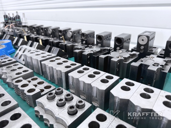 Maschinenausrüstung, Zubehör für CNC Drehmaschine NAKAMURA TOME NTJ 100 90190