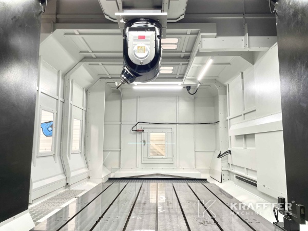 Gebrauchte Industriemaschine CNC Bearbeitungszentrum EUMACH DVM 2021 90082