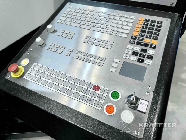 CNC-Steuerung HEIDENHAIN iTNC 530 HSCI für Werkzeugmaschine EUMACH UMC1000 90122