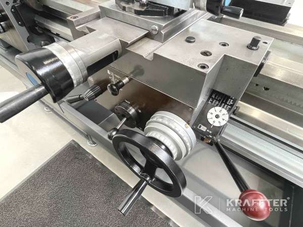 Konventionelle Drehmaschine gebraucht kaufen, COLCHESTER MASTER VS 3250 20690-006