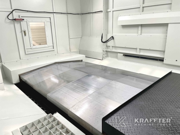 CNC Bearbeitungszentrum EUMACH DVM 2021 90082 Gebrauchte Werkzeugmaschinen