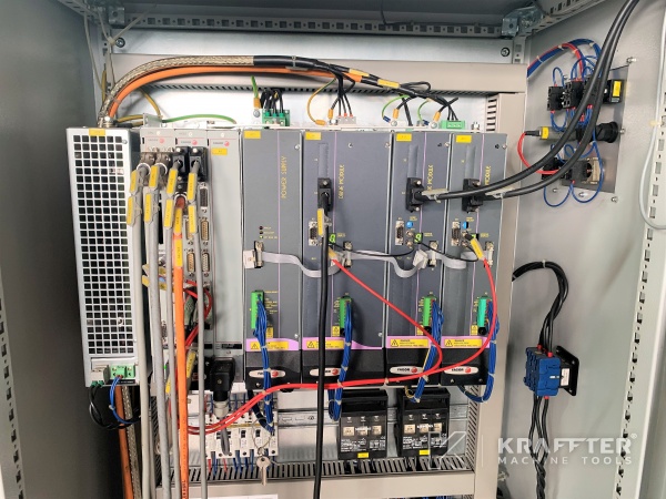 CNC Zyklendrehmaschine für Metall für die Feinmechanik DMT KERN Status 20689-933