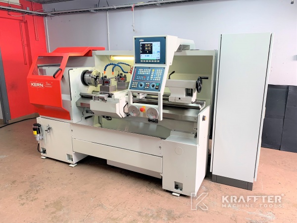 Werkzeugmaschine zum Drehen DMT KERN Status 20689-933