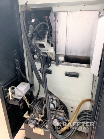 Präzisionsbearbeitung mit gebrauchten CNC Drehmaschine HURCO TM6 20689-940