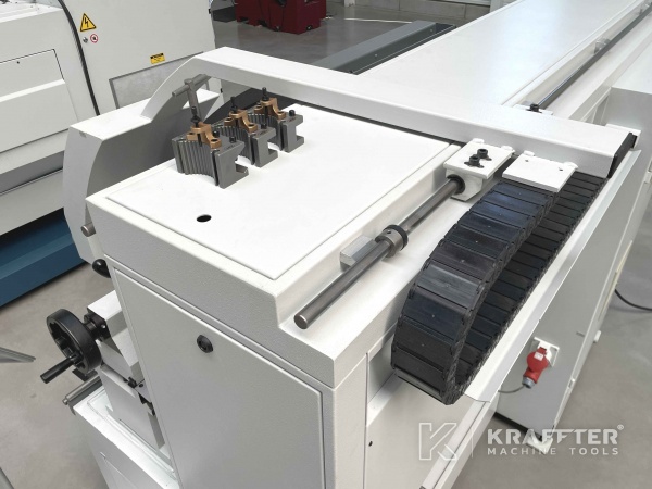 Feinmechanik : CNC Zyklendrehmaschine DMT KERN CD 282 20689-992