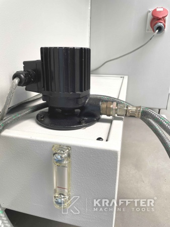 CNC Zyklendrehmaschine DMT KERN CD 282 20689-992 – überholt, Vertrieb in Deutschland, Europa und weltweit.