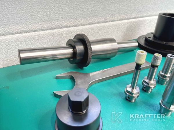 Ersatzteile, Zubehör und Werkzeuge für CNC Rundschleifmaschine GER C-1000 CNC 90088
