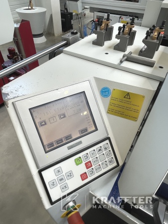 Präzisionsbearbeitung mit gebrauchten CNC Zyklendrehmaschine SCHAUBLIN 225 20690-007