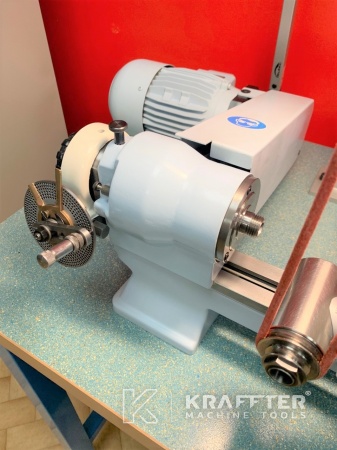 Präzisionsdrehmaschine SCHAUBLIN 70-CF 20689-949 bei KRAFFTER - Geprüfte und überholte gebrauchte Werkzeugmaschinen