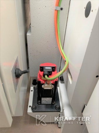 Präzisionsbearbeitung mit gebrauchten CNC Flachschleifmaschine JONES & SHIPMAN 524 EASY 20689-961