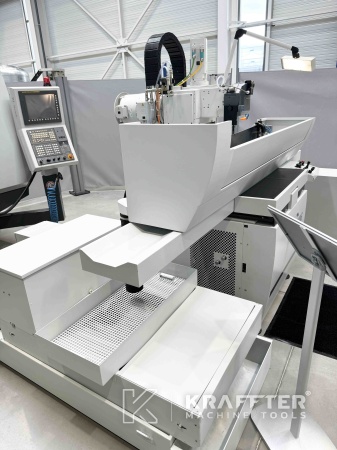 Feinmechanik : CNC Flachschleifmaschine JUNG JE 525 P 90091