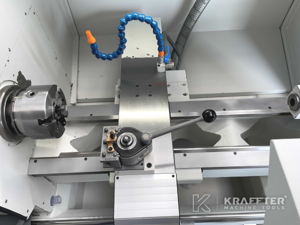Präzisionsdrehmaschine DMT KERN CD 282 20689-993 bei KRAFFTER - Geprüfte und überholte gebrauchte Werkzeugmaschinen