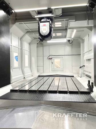 Feinmechanik : CNC Bearbeitungszentrum EUMACH DVM 2021 90082